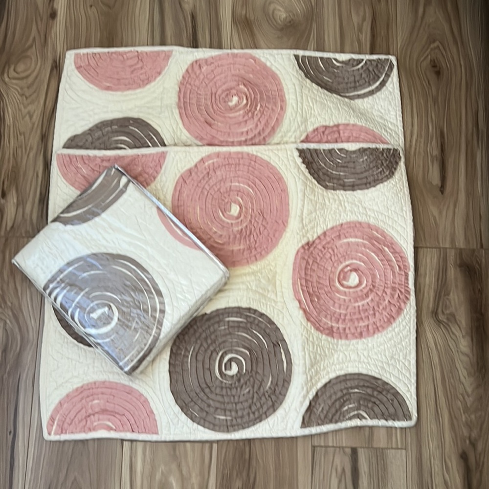 Nostalgia Set Of Four Pillow Covers